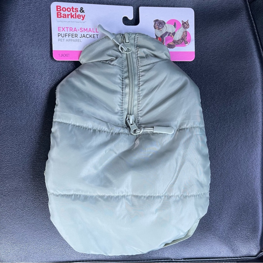 Boots and Barkley dog & cat pet puffer jacket with buckle green XS